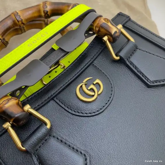 First bag ru mini Gucci tote Diana bag 0503